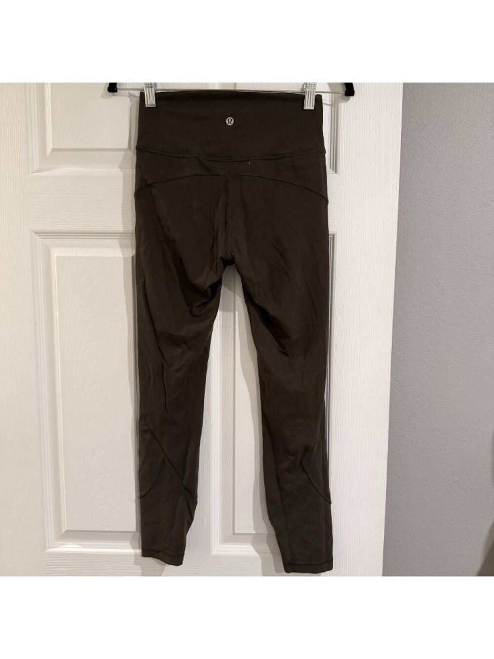 Lululemon In Movement 7/8 Tights Leggings Everlux 25" Size 6 Dark Olive